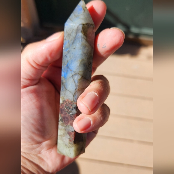 Labradorite tower - Picture 3 of 4